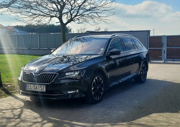 Skoda Superb cena 93500 przebieg: 173800, rok produkcji 2017 z Łódź małe 29